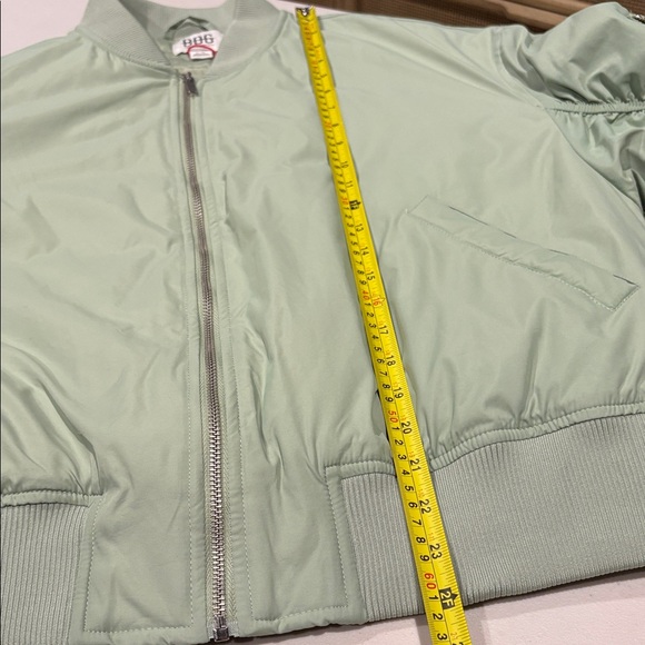 Urban Outfitters BDG - Charlie Barrel Sleeve Bomber Jacket. Large. NWT. Green - Picture 16 of 16